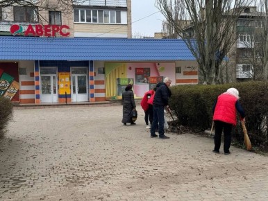 Роман Конев: 4 апреля Горловка преобразилась благодаря масштабному субботнику, в котором приняли участие руководители администрации городского округа, депутаты Горловского городского совета и работники аппарата Горловского...