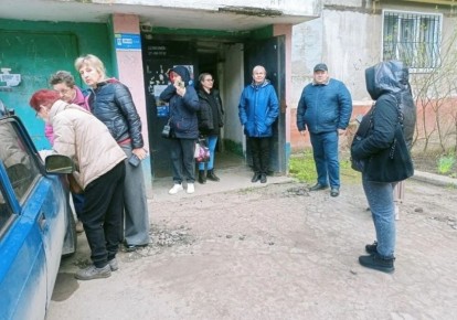 Роман Конев: В Горловке, в Калининском районе, проходят встречи жителей с представителями районной управы и Единого регионального фонда управления многоквартирными домами