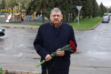 ���� ���������: �������, 26 ������, � ���� 40-� ��������� �������� �� ������������� ������� ��������������, ������ � ��������� �������� ����� � �������� ��������� ����� ����������� ���������� ���������� �������� �� ����