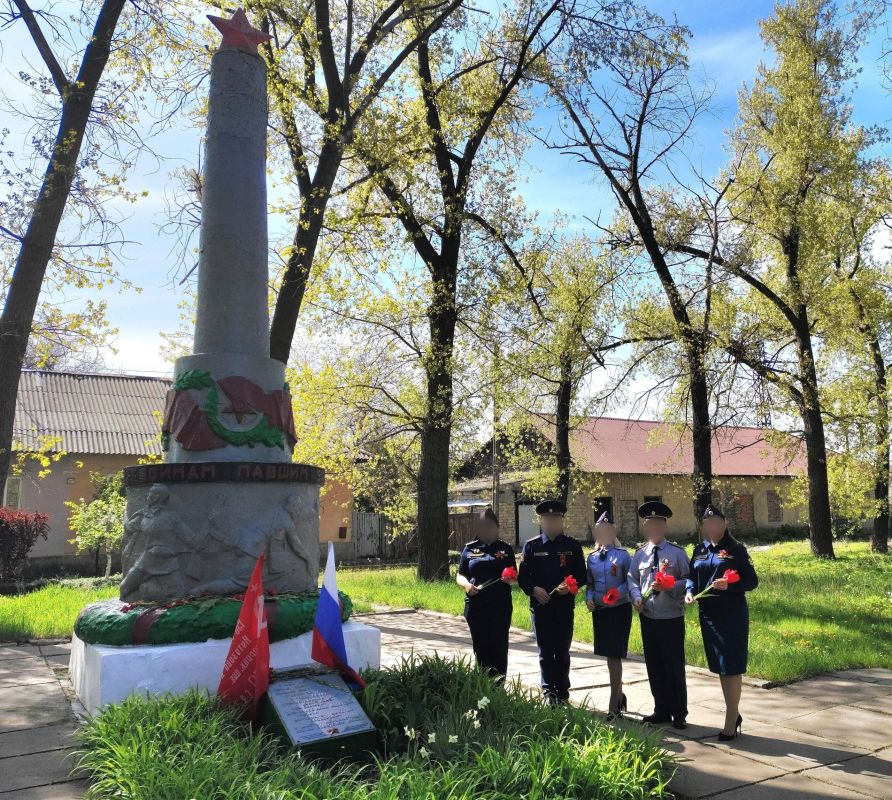 Сотрудники ИК-6 почтили подвиг героев Юго-Западного фронта