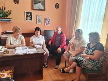 Роман Конев: 16 июня 2026 года депутаты Горловского городского совета от фракции «Единая Россия» — Елена Кузьмина, Сергей Медведев, Эдуард Полепкин, Марина Караван и Сергей Попов — провели встречи с трудовыми коллективами
