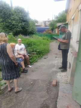 Роман Конев: 18 июня 2026 года в Горловке по адресу ул. Комсомольская, 27, прошла встреча с жильцами многоквартирного дома
