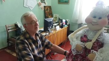 Трудовые коллективы учреждений Калининского района поздравляют жителей с Днём семьи, любви и верности
