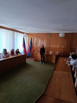 В Никитовском районе города Горловка состоялась встреча лидера общественного мнения с трудовым коллективом
