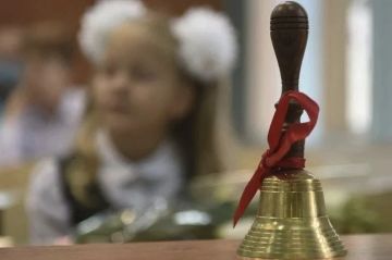 Постепенно стараемся возвращать эвакуированных детей к нормальной мирной жизни