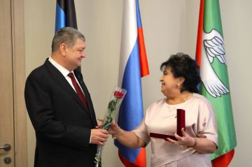 Главный врач больницы Горловки стала почетным гражданином города