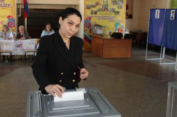 Депутат Горловского городского совета Донецкой Народной Республики первого созыва Инает Розводова приняла участие в выборах депутатов Государственной Думы Российской Федерации