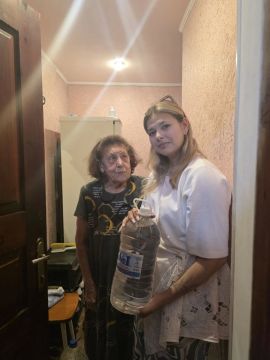 В рамках акции «Молодёжь не оставит в беде» доброслужащие администрации городского округа Горловка Донецкой Народной Республики совместно с представителями некоммерческих организаций города и при поддержке Горловской и...