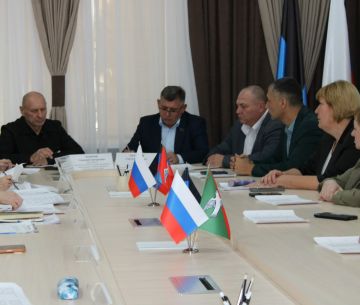 Роман Конев: 25 сентября 2026 года состоялось совместное заседание постоянных комитетов Горловского городского совета Донецкой Народной Республики первого созыва